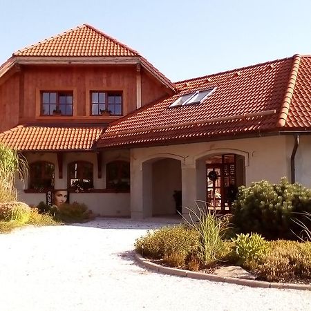 Family House 94 Daire Prosecne Dış mekan fotoğraf